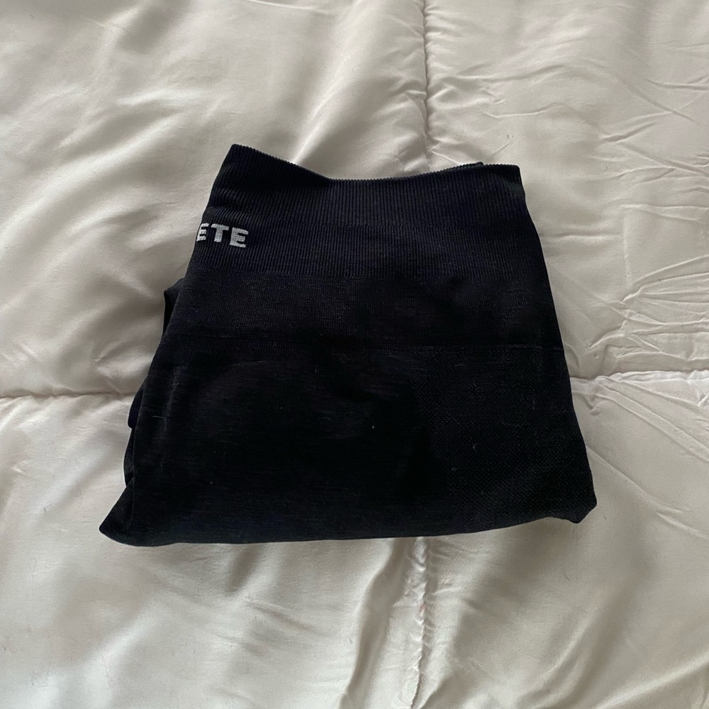 alphalete black amplify leggings